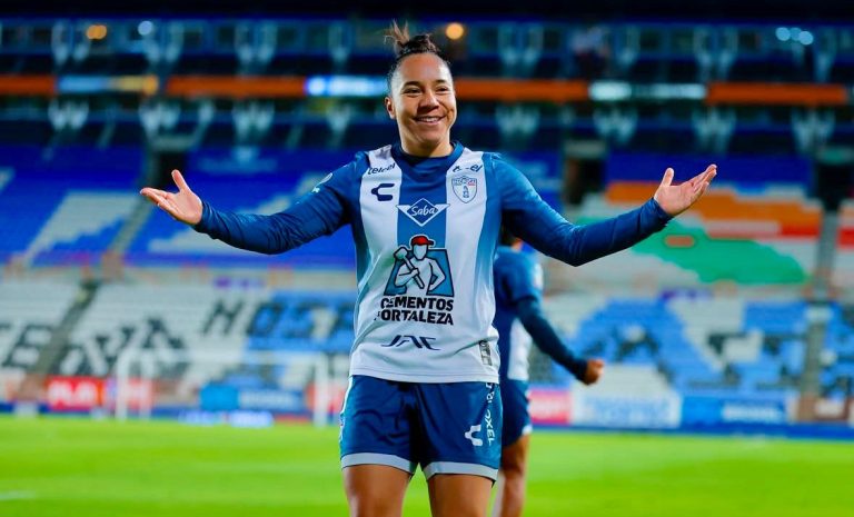 Charlyn Corral lídera ranking internacional como mejor goleadora