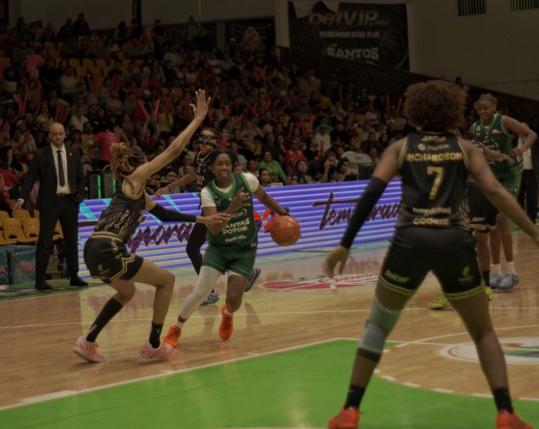 Santas del Potosí caen 73 a 87 ante Fuerza Regia en la J5 de la LNBP